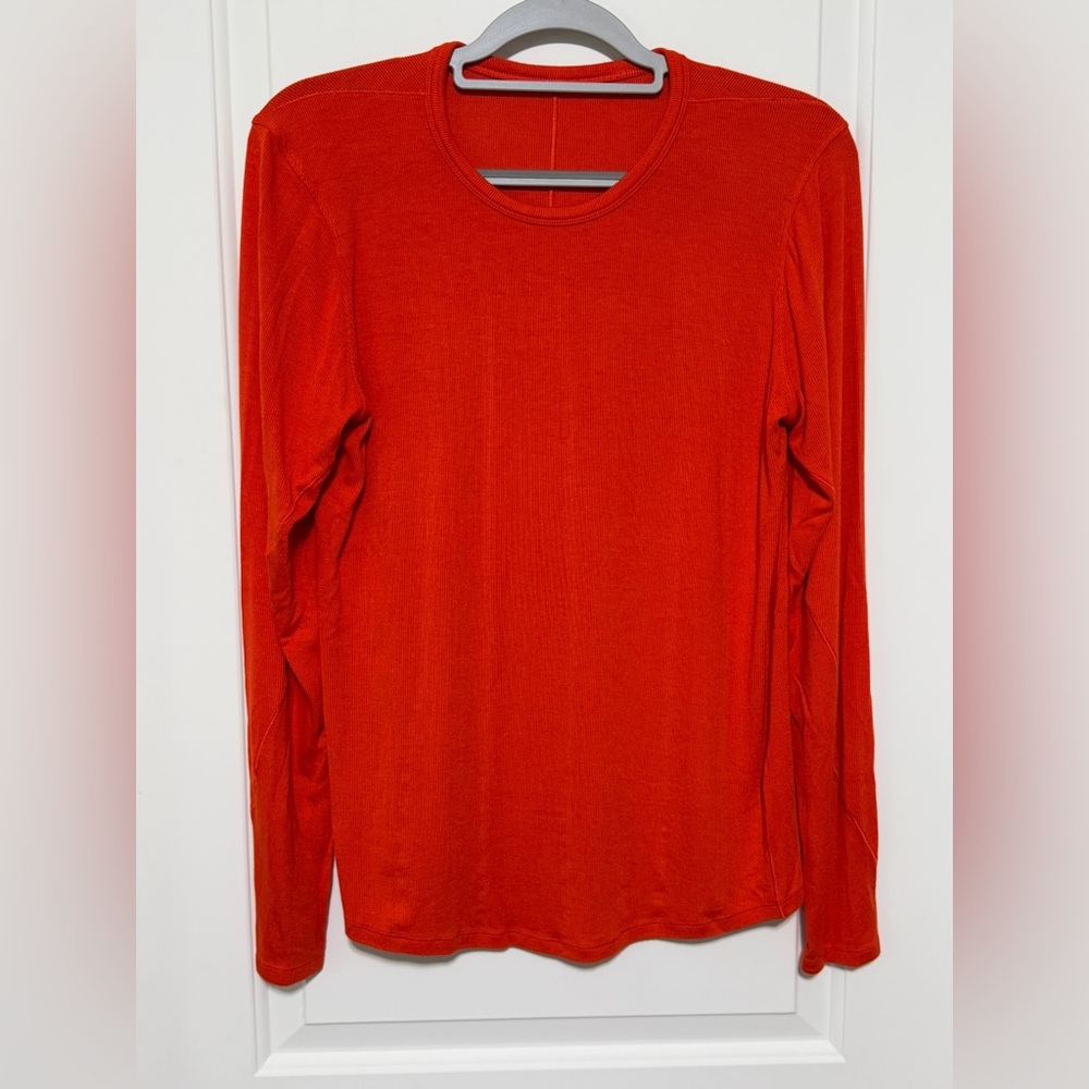 lululemon athletica Long Sleeve Tee in Vibrant Red